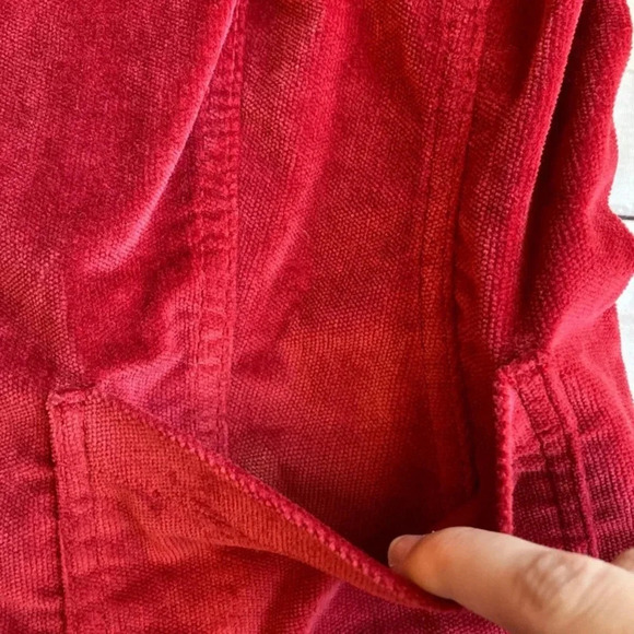 Kikit Jeans burgundy/ red jacket. Cute button detailing. - Picture 5 of 6